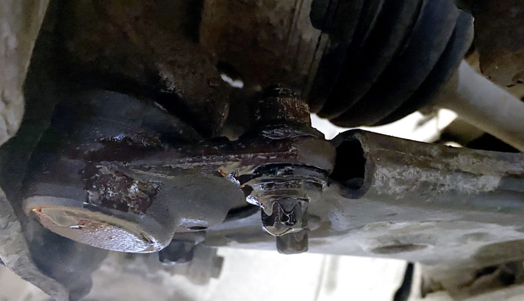 3 E-torx bolts securing the lower ball-joint with the suspension arm
